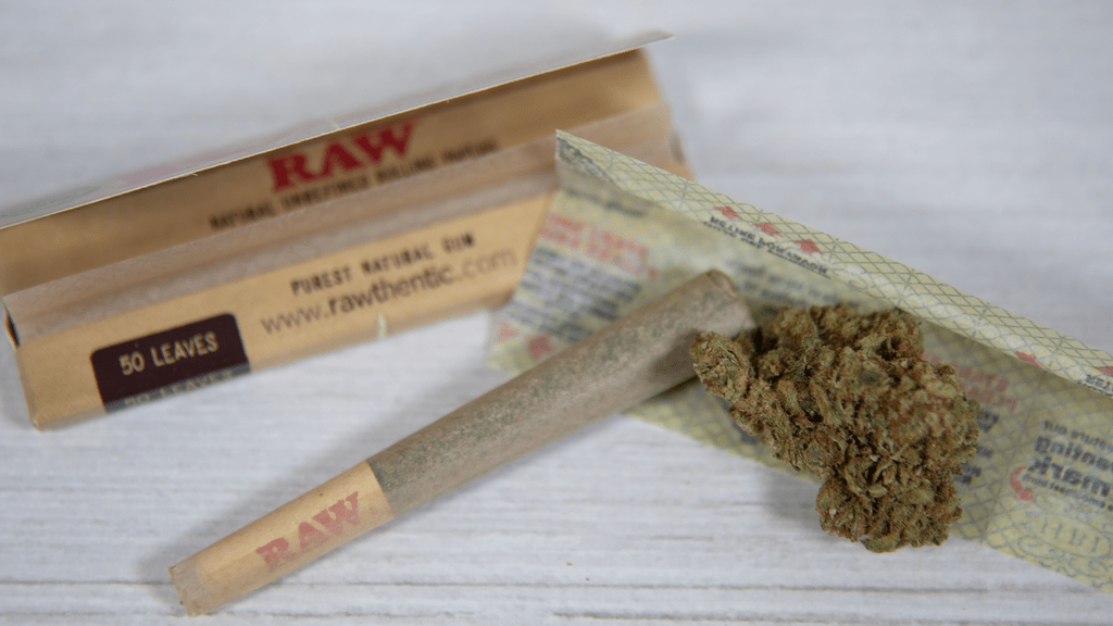 Pre-Rolls vs. Rolling Your Own Joints: Which is Better for You?